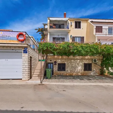 Apartment Julia Trogir